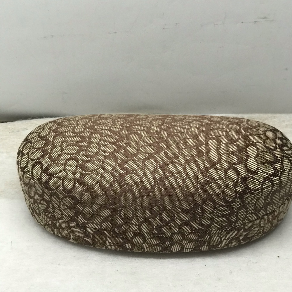 NEW COACH SIGNATURE LOGO Clamshell Halfmoon L case - Picture 2 of 4